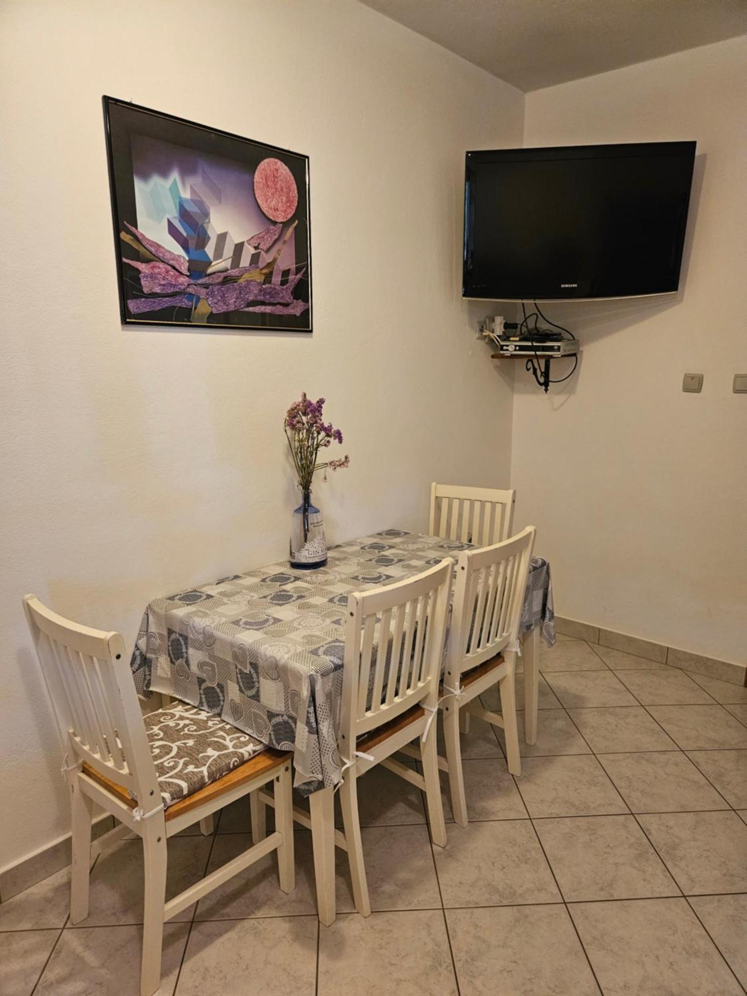 Apartmani Tatjana Ραμπ Εξωτερικό φωτογραφία