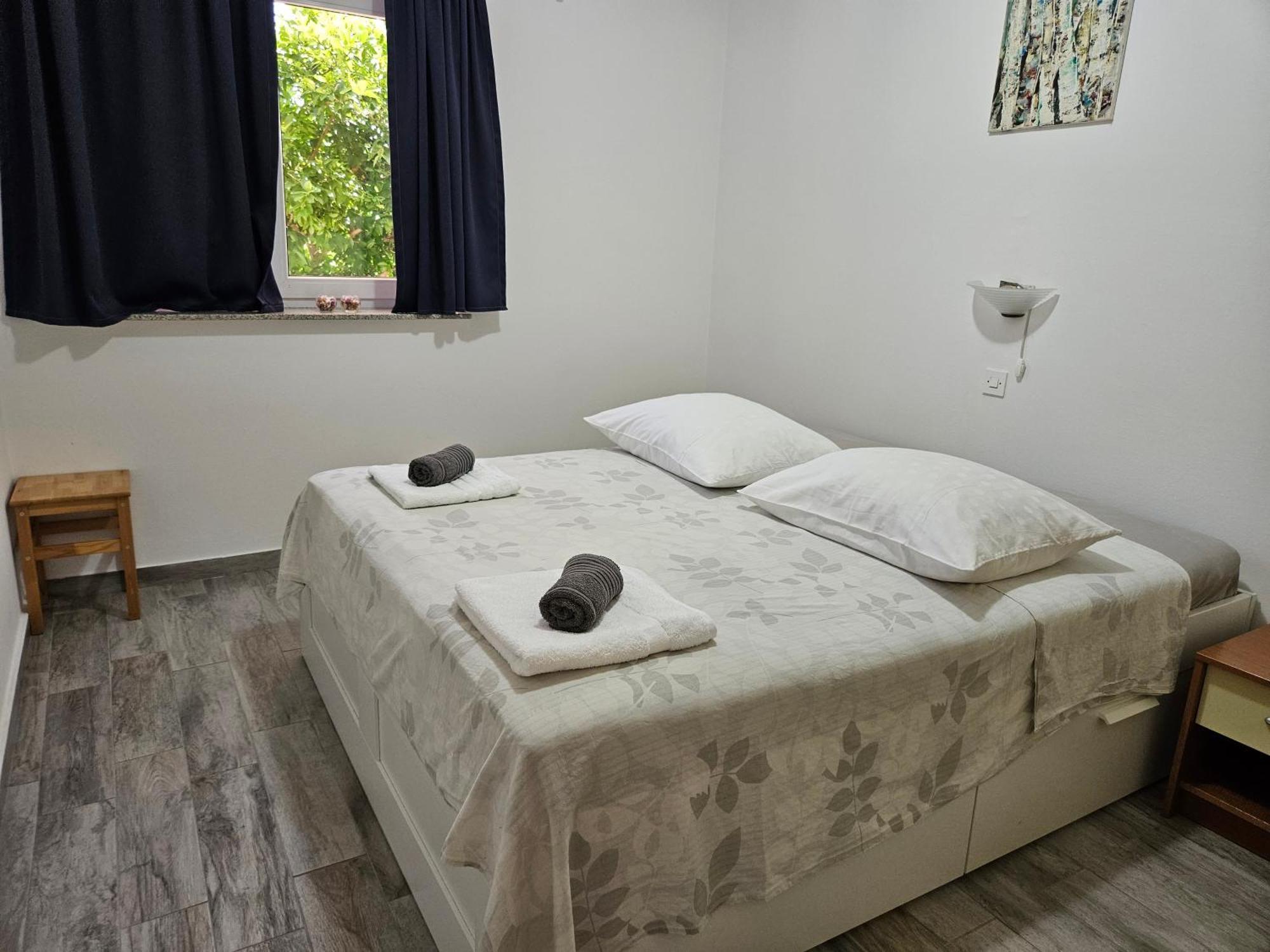 Apartmani Tatjana Ραμπ Εξωτερικό φωτογραφία