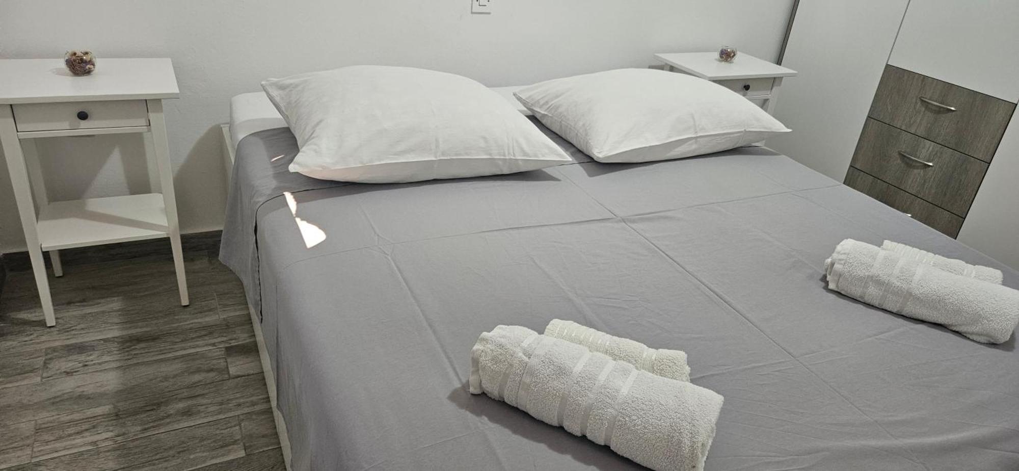 Apartmani Tatjana Ραμπ Εξωτερικό φωτογραφία